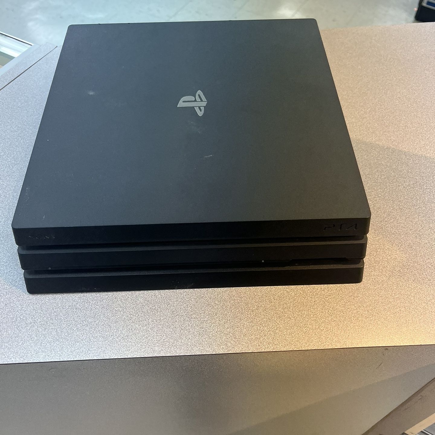 Playstation 4 Pro 1tb for Sale in Tampa, FL - OfferUp