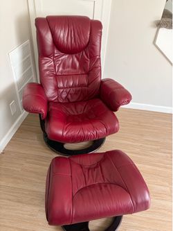 Lane chair and ottoman 25$