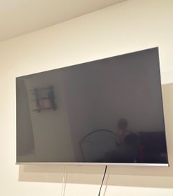 50 inch Toshiba Fire TV ( delivery avail)