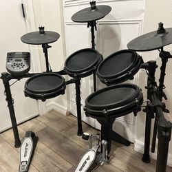 Electronic Drum Set Alesis Nitro Mesh 