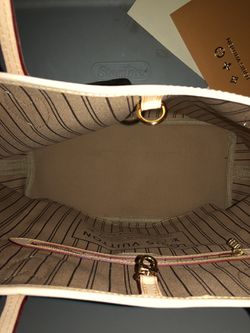 Louis Vuitton Neverfull MM TOTE for Sale in Philadelphia, PA - OfferUp