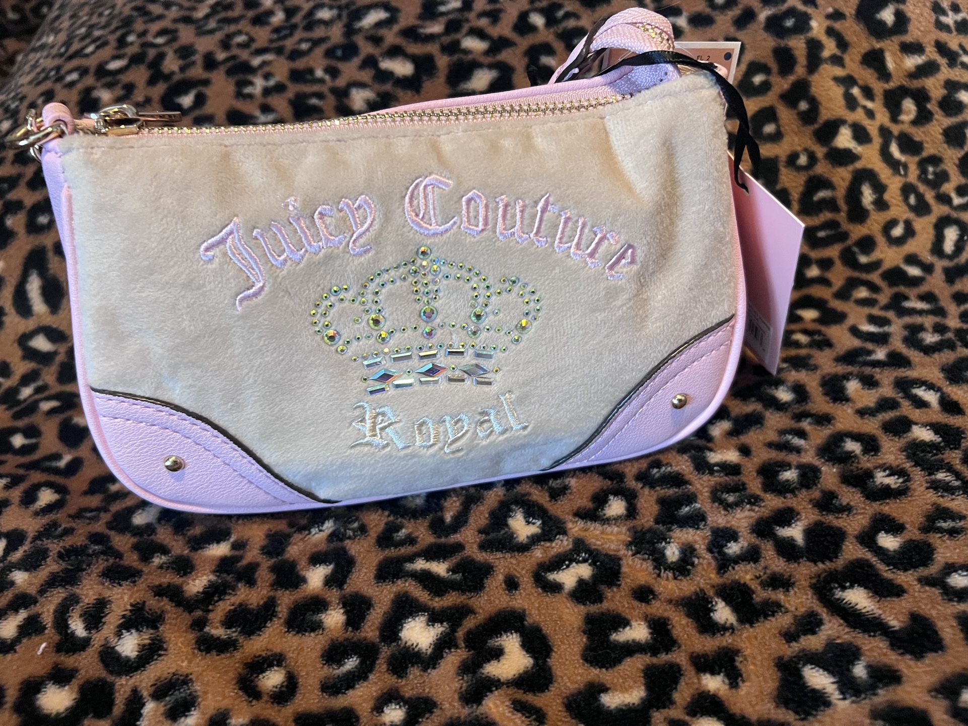 Juicy Wristlet 
