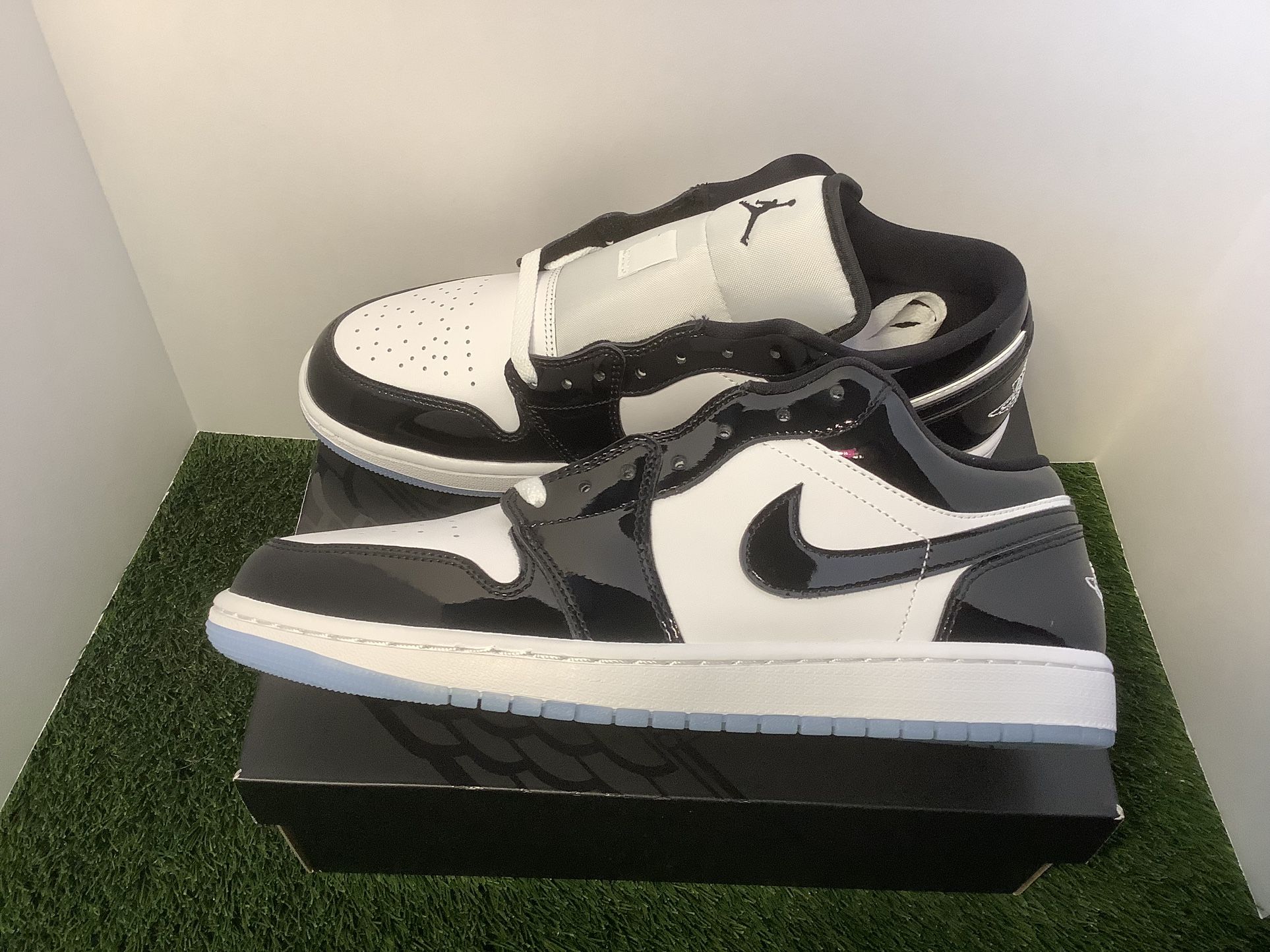 Jordan 1 Low Concord DS Size 10.5