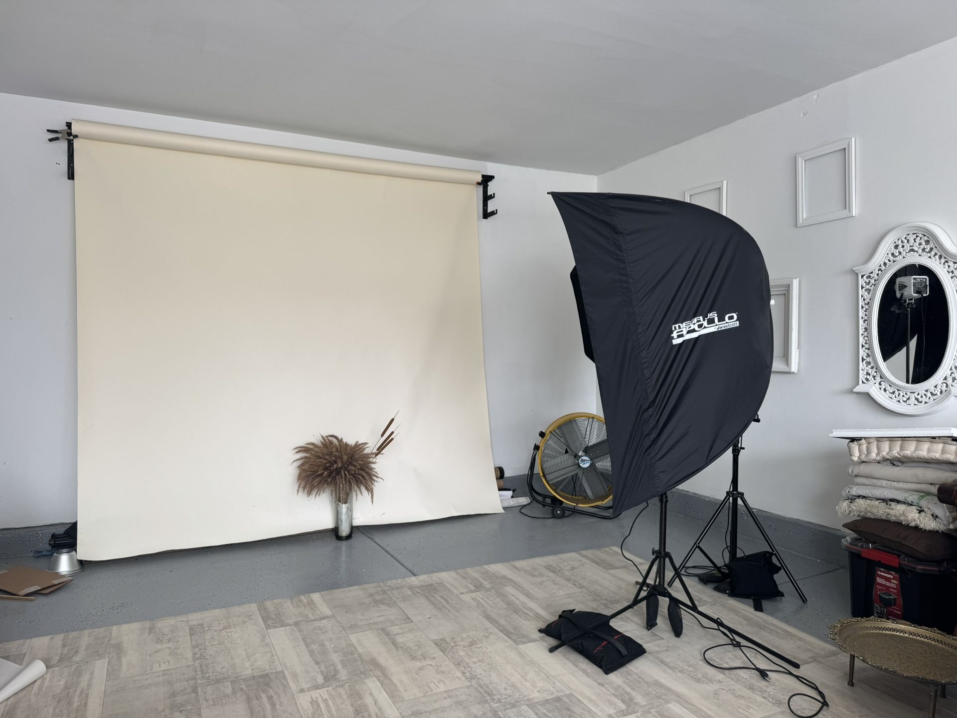 Complete Newborn and Maternity Photography Studio – Everything Must Go