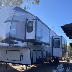 2021 Forest River Artic 2br 2bth