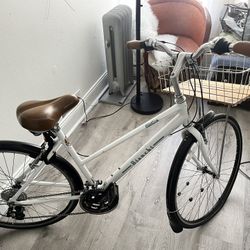 Bianchi Cortina Dama 24 speed bike with fenders, basket, unique wheel lock, locked seat, SOLD AS IS