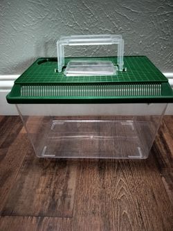 Small animal box
