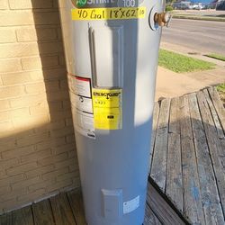 40 Gallons Electric Water Heater  Like New 