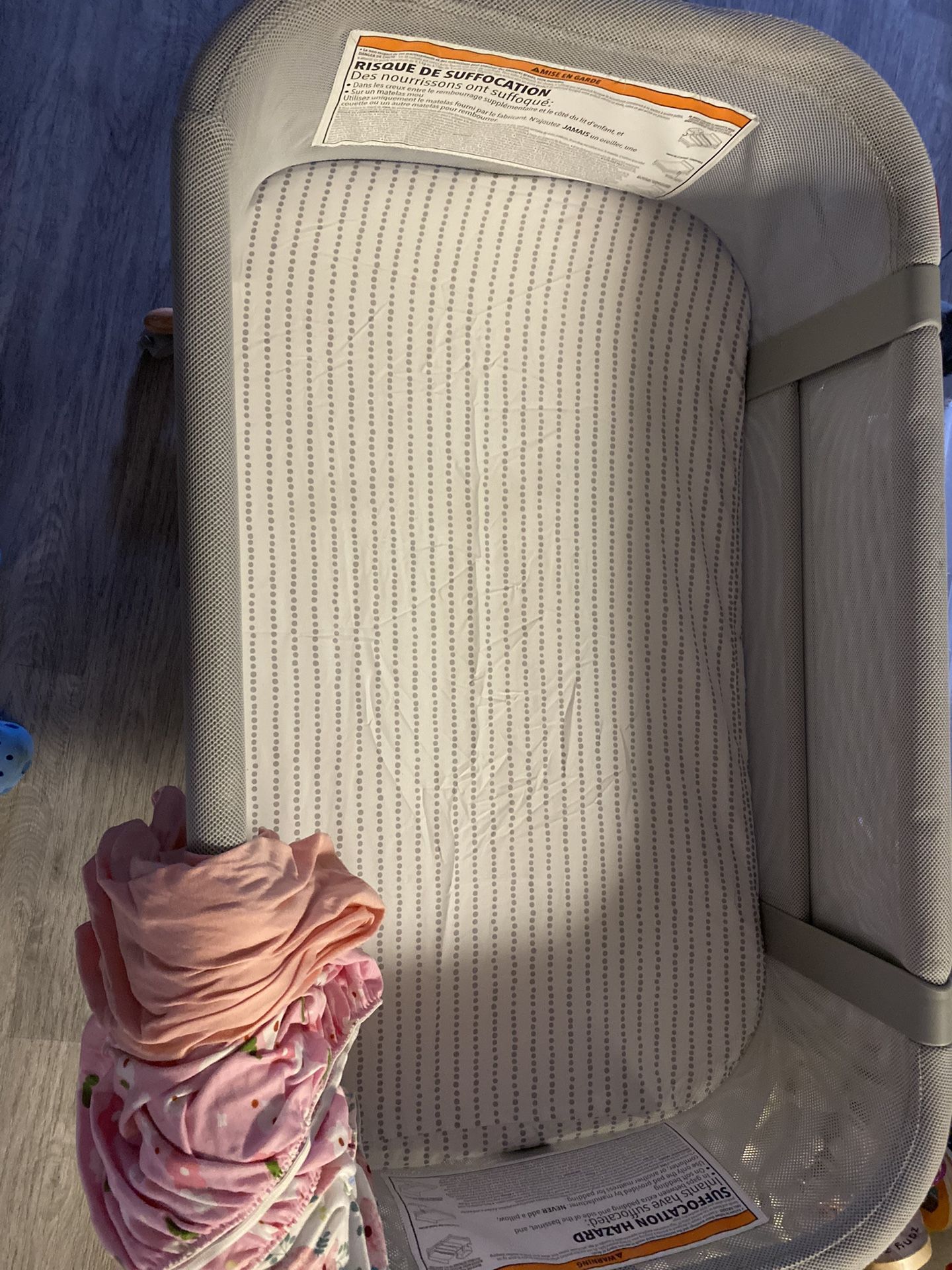 Skip Hop Bedside Sleeper Bassinet