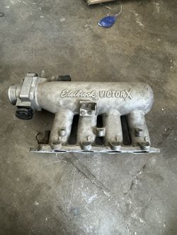 Edelbrock Victor X B Series Manifold 