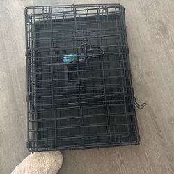 COLLAPSABLE DOG CRATE