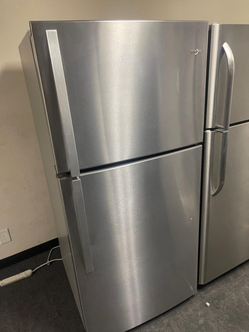 Whirlpool Stainless Top Mount Refrigerator w/ Glass Shelves