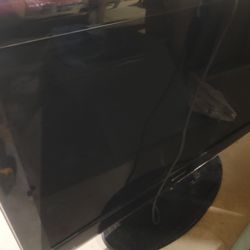 38 Inch Samsung Older Smart Tv