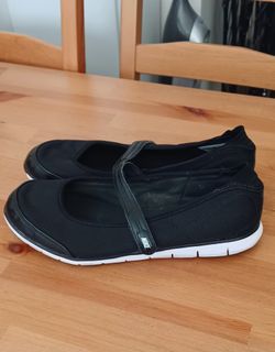 Vintage Nike Mary Jane's women's size 9 (2010) Rare!