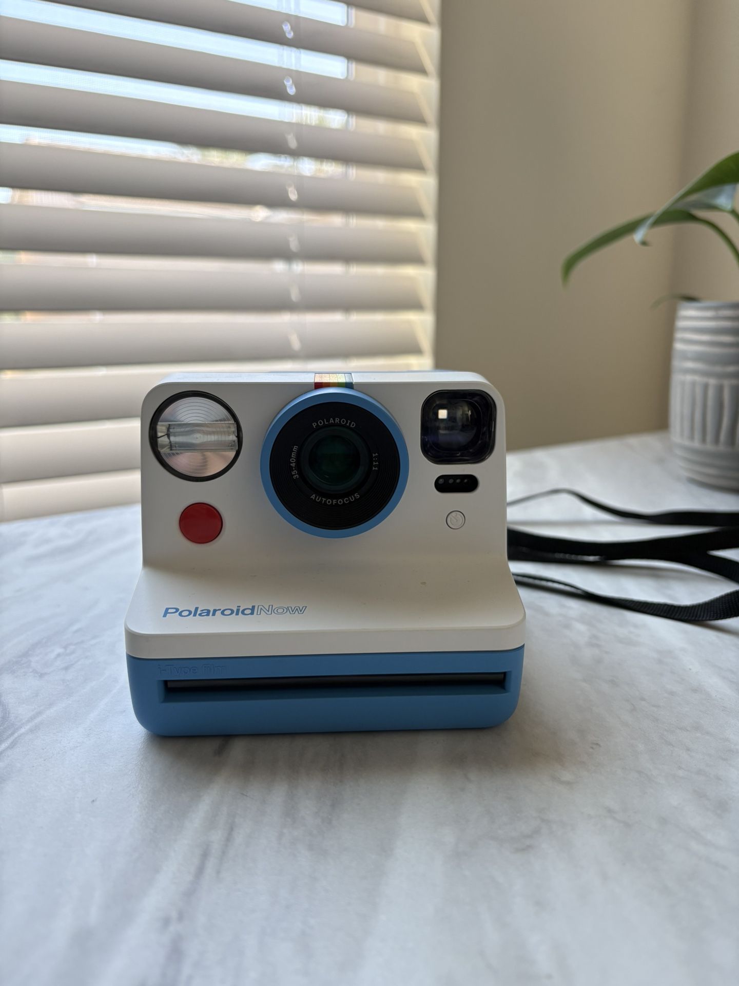 Polaroid - Now Instant Film Camera Generation 2 - Blue