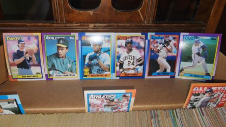 1990 tops card some rarer ones ken griffey jr. ,barry bonds,bo jackson, ricky henderson ect..