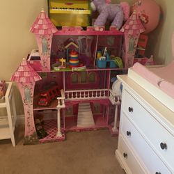 Kid Kraft Far And Away Barbie House