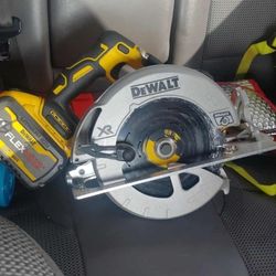 DeWalt XR Power Saw