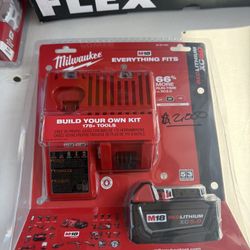 Milwaukee M18 RedLithium XC5.0 5 Ah Lithium-Ion Starter Kit 2 pc  
