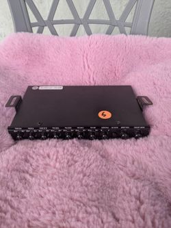 Car Audio Amplifier – Works Great 🔊⚡