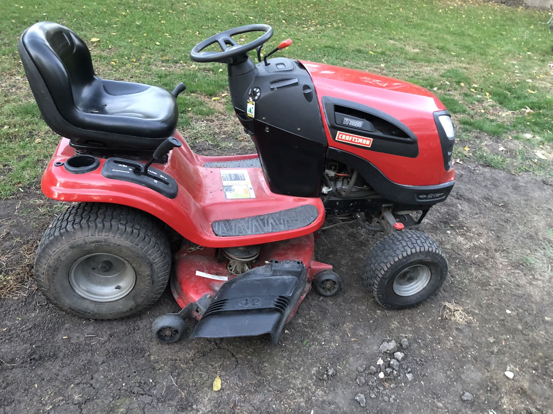 Lawn tractor