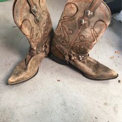 Beautiful Boots 