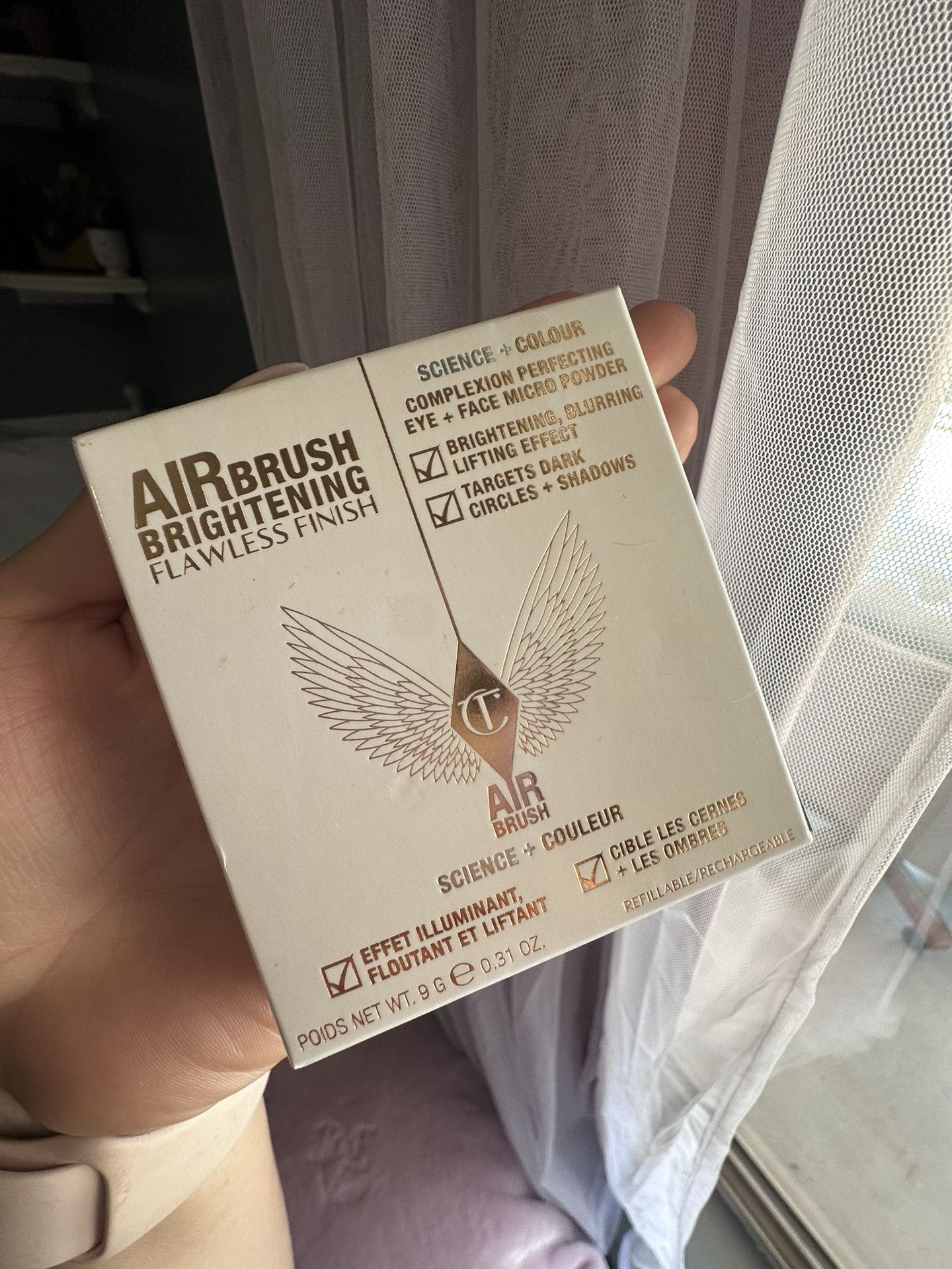 Charlotte Tilbury brightening powder