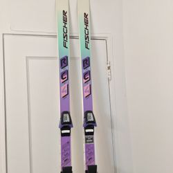 FISCHER PRO TEC  LADY SKIS. Length 75”