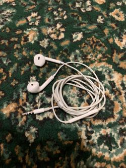 Apple earbuds great condition