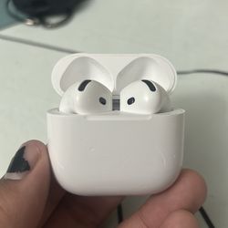 Airpod 4's ANC (Comes with Case)