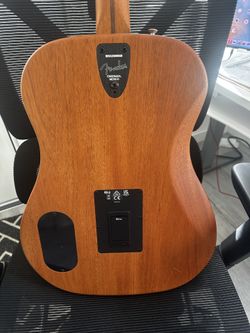 Fender Highway series Dreadnought with Gig bag