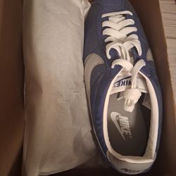 2 rare blue nike new