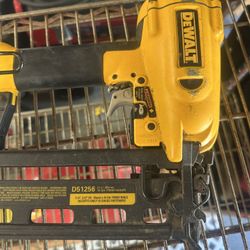 Dewalt Finish Nailer 