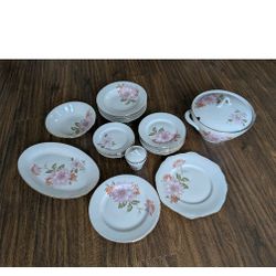 Vintage Soviet Russian floral dinner set with 26 items White Pink Floral Gold