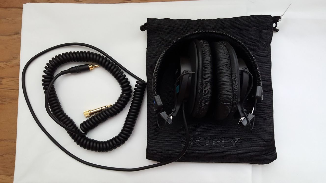 Sony MDR-7506 Studio headphones