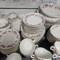 Woodcrest China Set