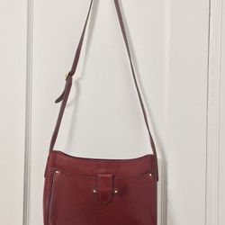 Frye Olivia Large Leather Crossbody Adjustable Saddle Bag dimensions 9x13