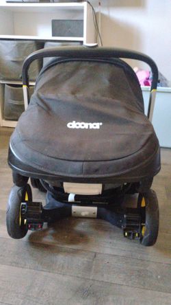 Doona Car seat and base