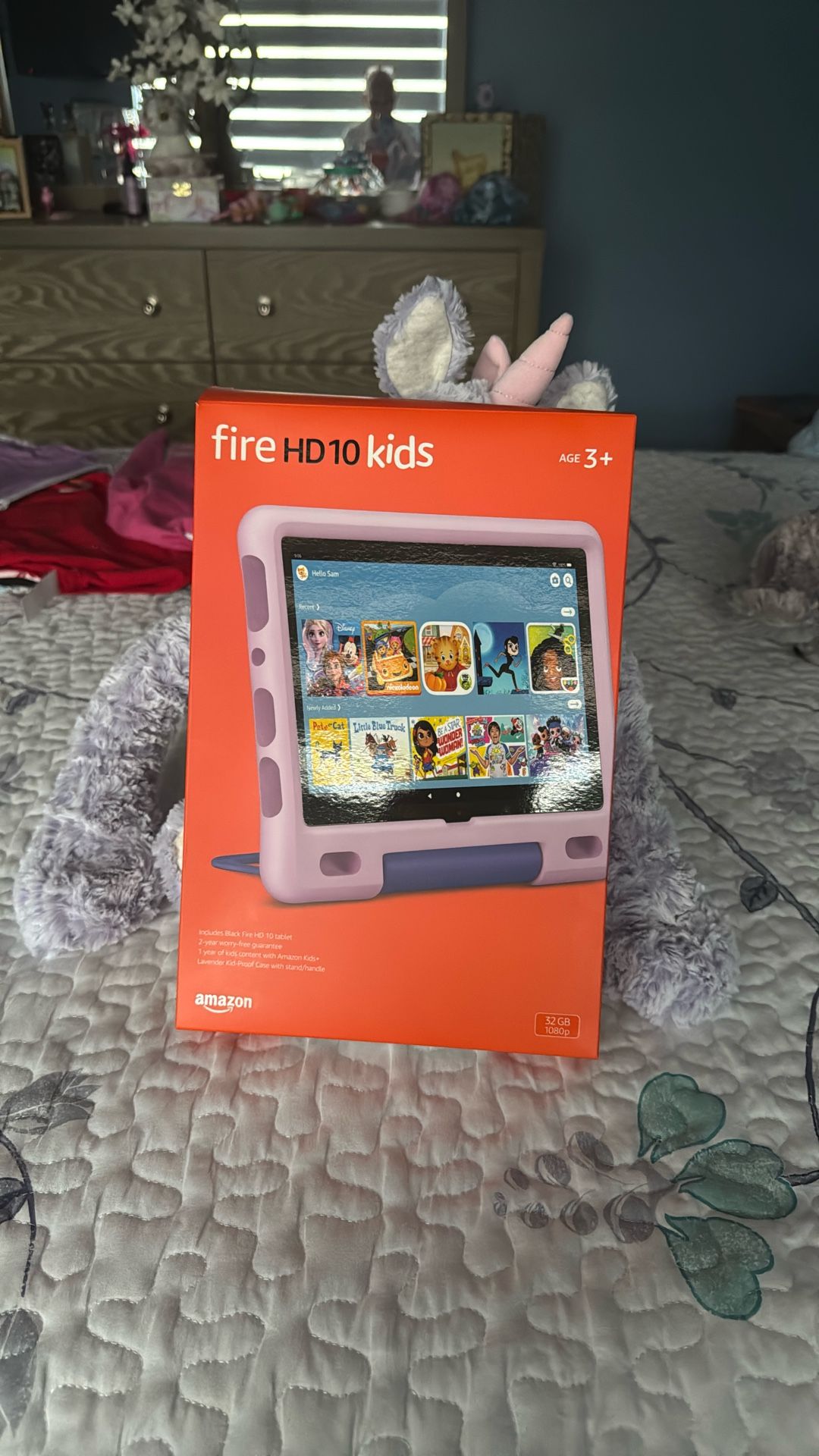 Fire HD 10 AMAZON Kids Lavender Case Included 32 GB