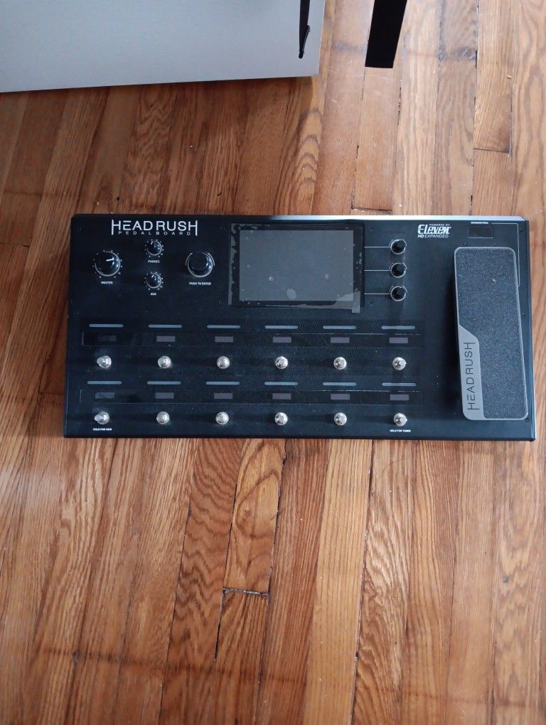 Headrush Pedalboard And Amp
