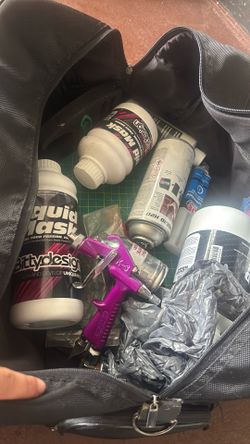 Airbrush handle with paint
