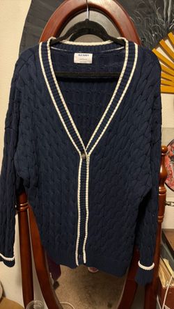 Old Navy sweater Size Large