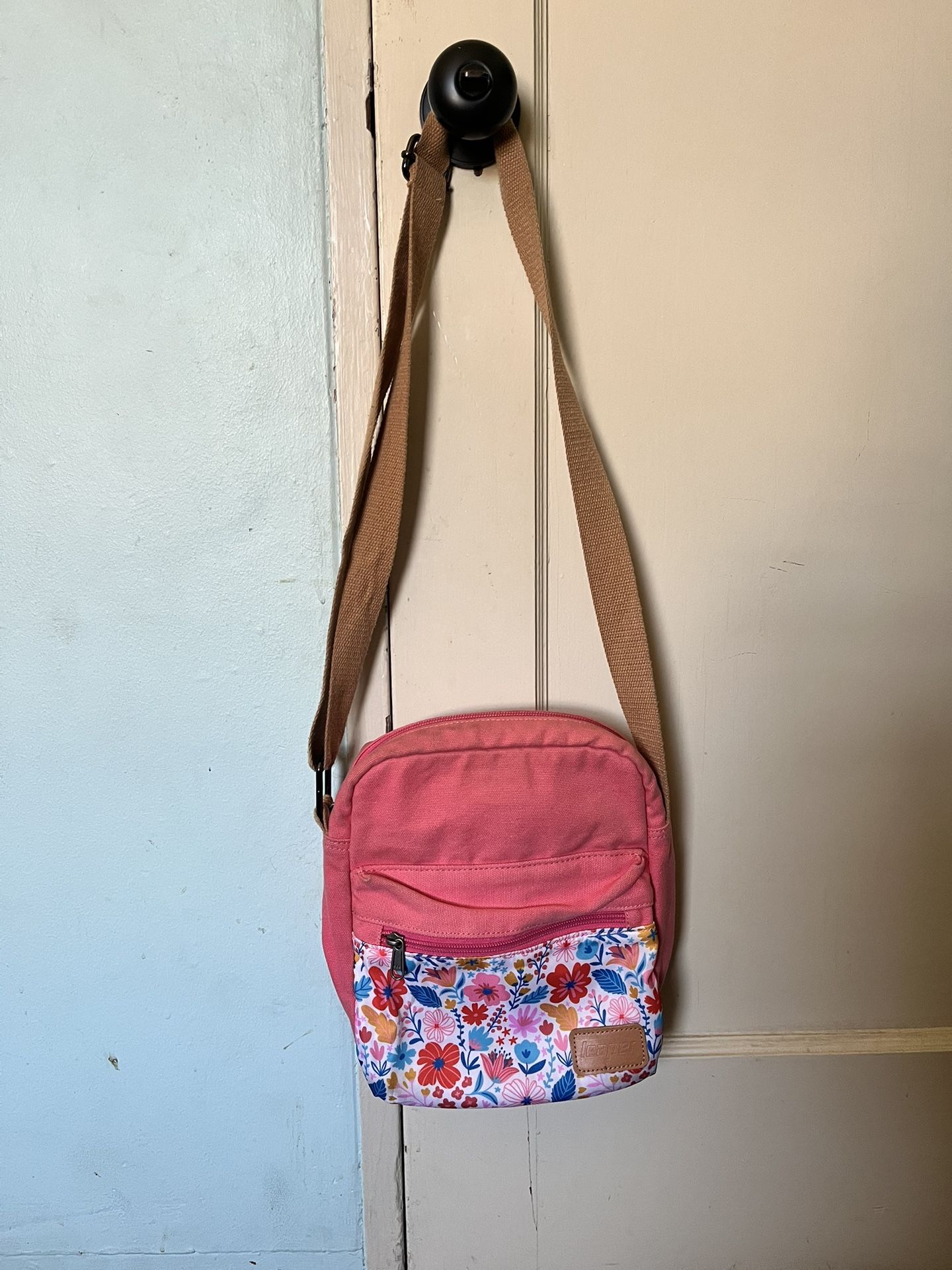 Leaper Crossbody Handbag