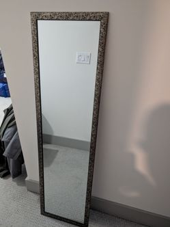 Mirror - selling ASAP