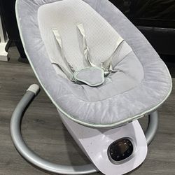 Momcozy Swing !