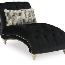 Harriotte Chais e | Black