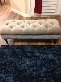 Ottoman. Excellent condition. No pets smoke free home