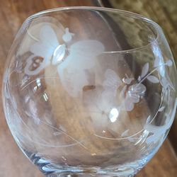 Set of 8 EIGHT Etched Butterfly Wine Glasses – Elegant & Unique