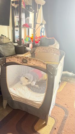 Free playpen