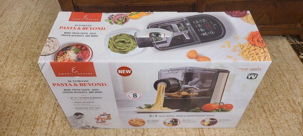 EMERIL LAGASSE Pasta & Beyond, Automatic Pasta, Juice and Frozen Desserts Maker 8 Pasta Shaping Discs, Black